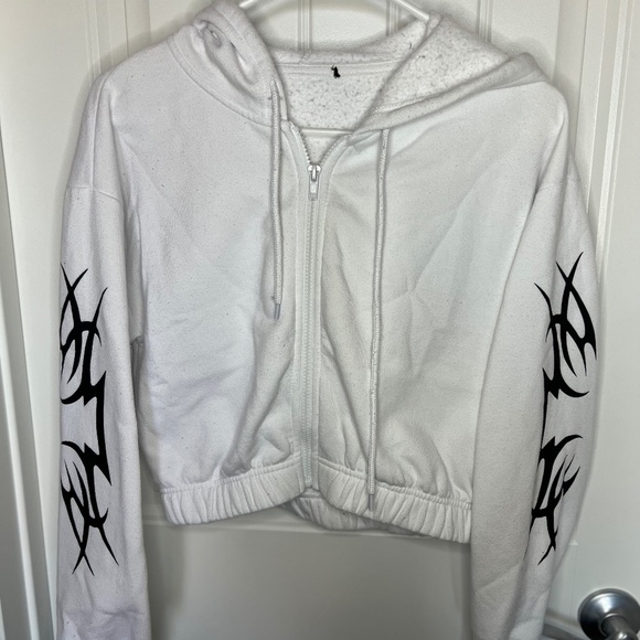 Forever 21 Sweaters - 𝅺SJ4 Forever 21 Crop Hoodie